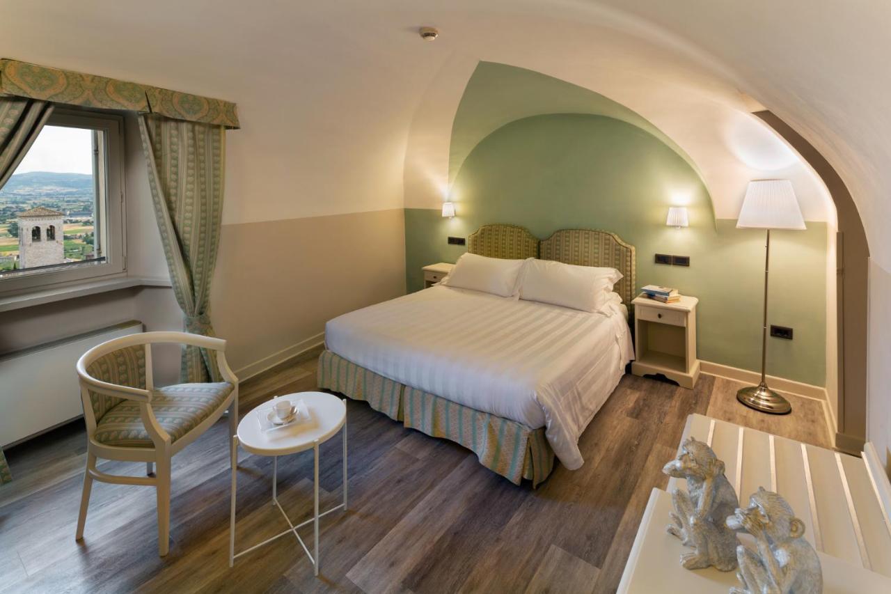 Hotel Fontebella Asyż Zewnętrze zdjęcie