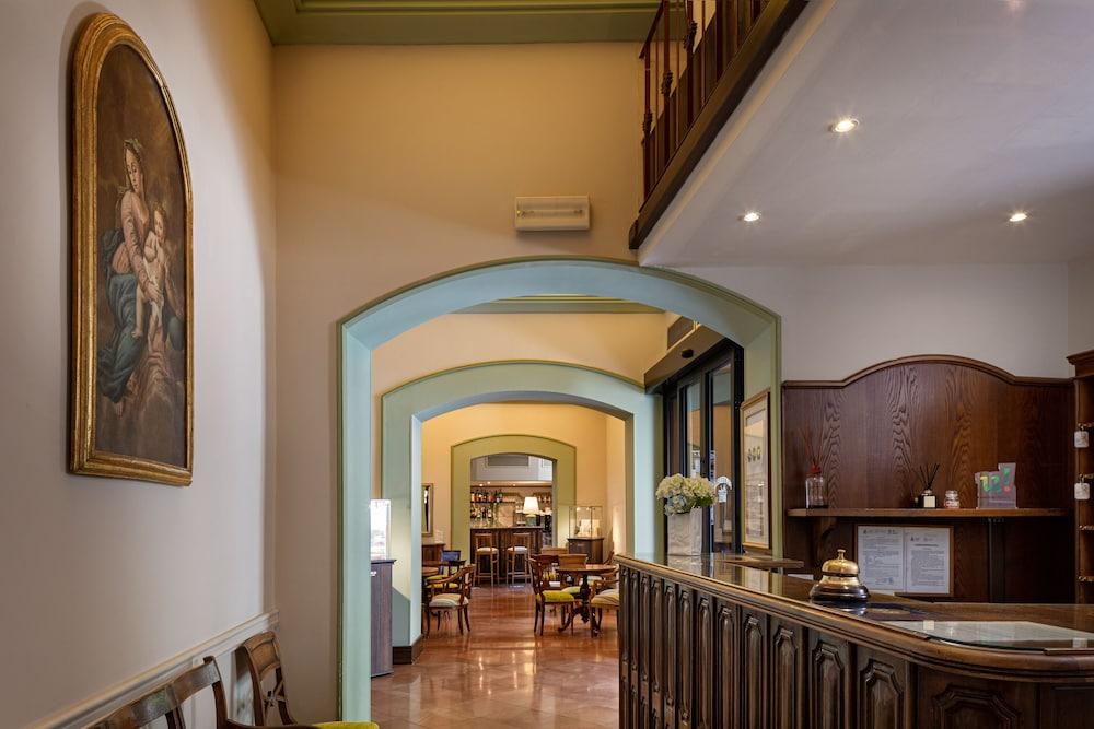 Hotel Fontebella Asyż Zewnętrze zdjęcie