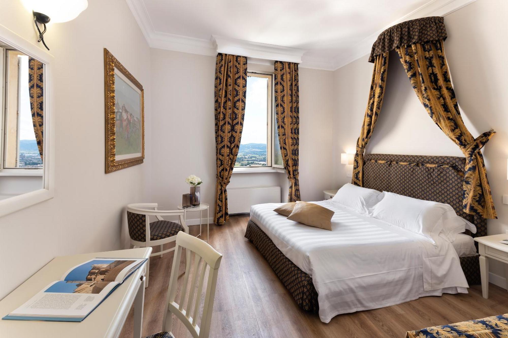 Hotel Fontebella Asyż Zewnętrze zdjęcie