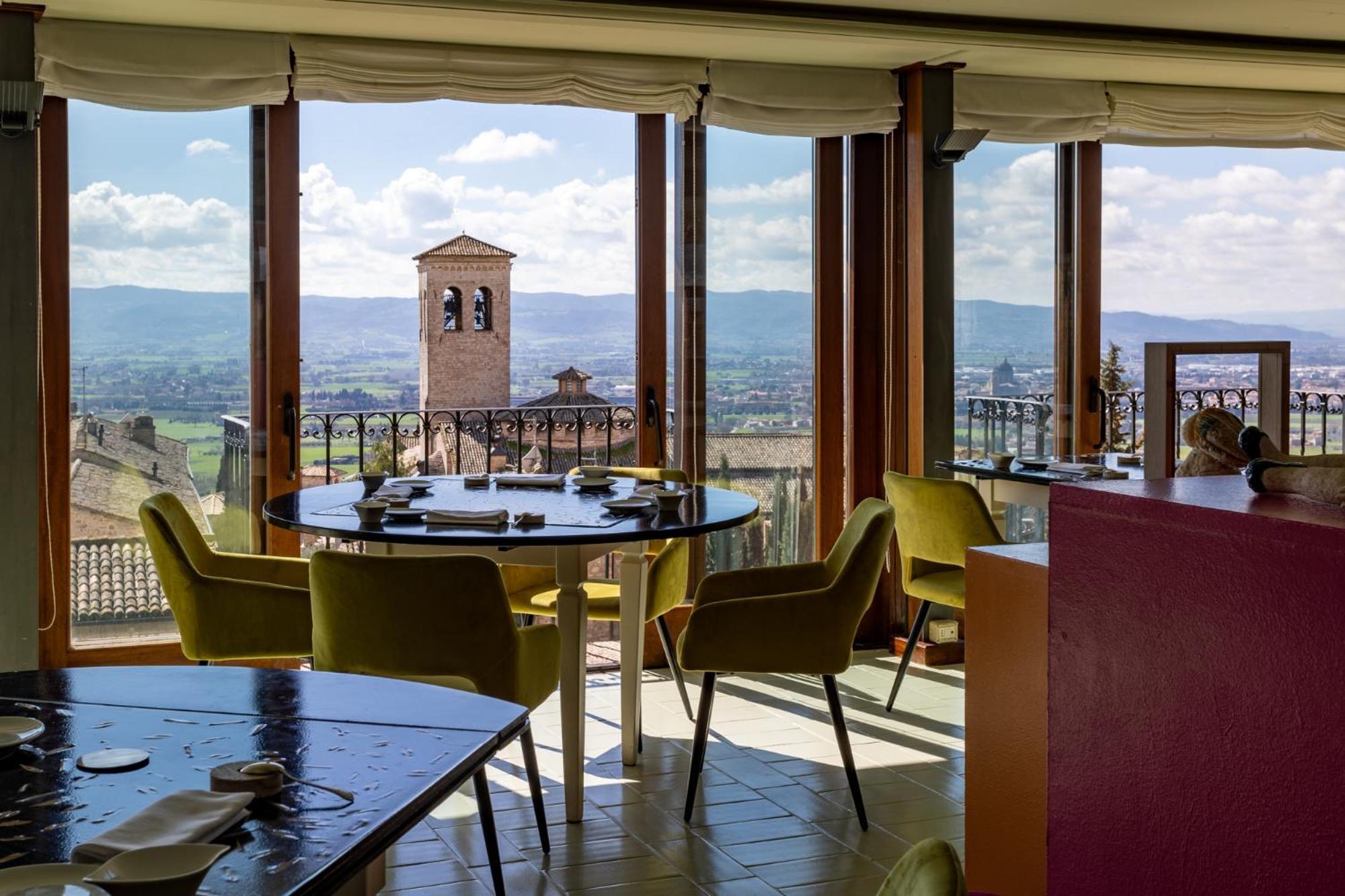 Hotel Fontebella Asyż Zewnętrze zdjęcie